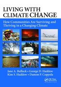 Living with Climate Change: How Communities Are Surviving and Thriving in a Changing Climate (en Inglés)