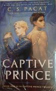 Captive Prince: Book one of the Captive Prince Trilogy (en Inglés)