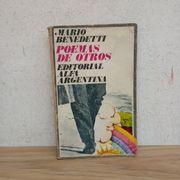 Poemas de otros (in Spanish)