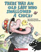 There was an old Lady who Swallowed a Chick! A Board Book (en Inglés)