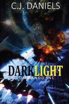 portada DARKLIGHT Commando, Inc. (en Inglés)