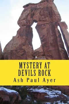portada Mystery At Devils Rock (en Inglés)
