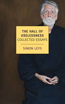 portada The Hall of Uselessness: Collected Essays (en Inglés)