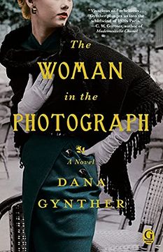 portada The Woman in the Photograph (in English)