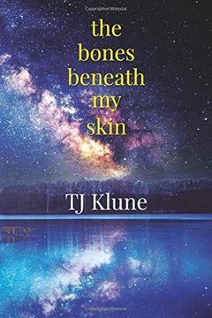 portada The Bones Beneath my Skin (libro en inglés)