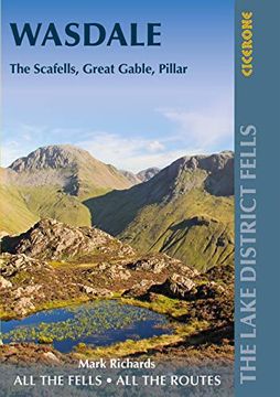 portada Walking the Lake District Fells - Wasdale: The Scafells, Great Gable, Pillar (in English)
