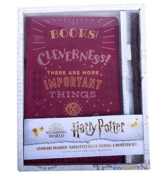 portada Harry Potter: Hermione Granger Hardcover Ruled Journal and Wand Pen Set [With Wand Pen] (en Inglés)