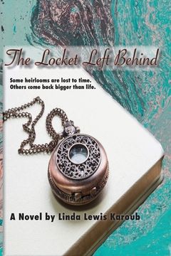 portada The Locket Left Behind (en Inglés)