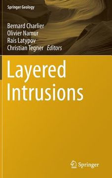 portada Layered Intrusions (in English)