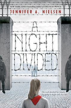 portada A Night Divided (en Inglés)