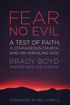 portada fear no evil: a test of faith, a courageous church, and an unfailing god (in English)