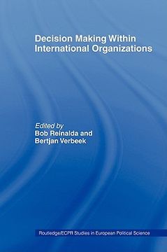 portada decision making within international organisations (en Inglés)