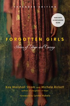 portada Forgotten Girls: Stories of Hope and Courage (en Inglés)