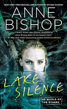 portada Lake Silence (World of the Others, The) (en Inglés)