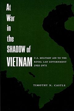 portada At war in the Shadow of Vietnam (en Inglés)