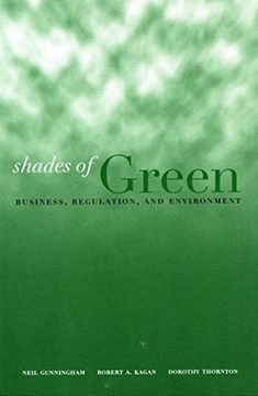 portada Shades of Green: Business, Regulation, and Environment (Stanford law & Politics) (en Inglés)
