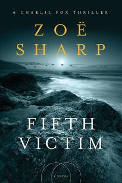 portada fifth victim: a charlie fox thriller (en Inglés)