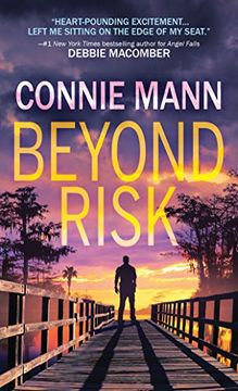 portada Beyond Risk (Florida Wildlife Warriors) (in English)