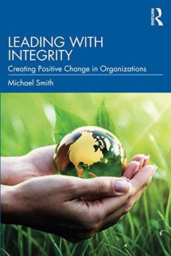 portada Leading With Integrity (in English)