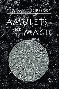portada Amulets and Magic (in English)