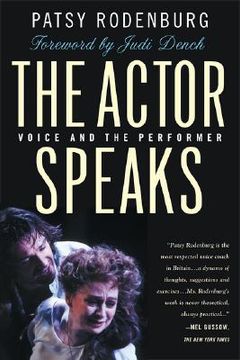 the actor speaks,voice and the performer (en Inglés)