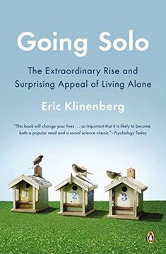 portada Going Solo: The Extraordinary Rise and Surprising Appeal of Living Alone 