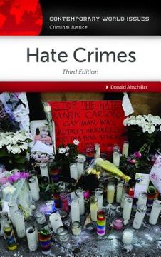 portada Hate Crimes: A Reference Handbook (en Inglés)