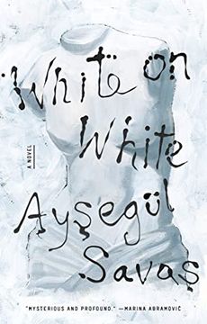 portada White on White: A Novel (en Inglés)