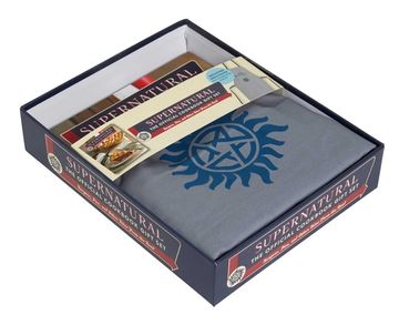 portada Supernatural: The Official Cookbook Gift set Edition: Burgers, Pies, and Other Bites From the Road (en Inglés)