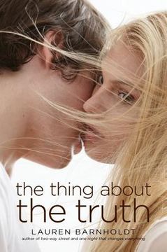 portada The Thing about the Truth (en Inglés)