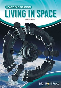 portada Living in Space