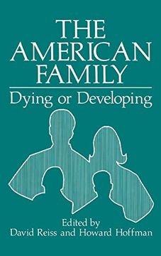 portada The American Family: Dying or Developing (en Inglés)