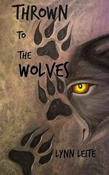 portada Thrown to the Wolves: Shifted Book 8 (in English)