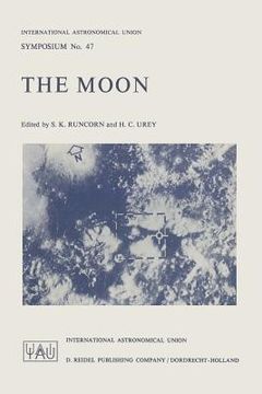 portada The Moon (en Inglés)