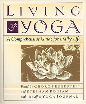 portada Living Yoga: A Comprehensive Guide for Daily Life (in English)