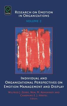 portada individual and organizational perspectives on emotion management and display (en Inglés)