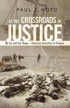portada at the crossroads of justice (en Inglés)