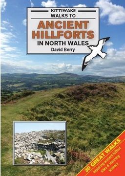 portada Walks to Ancient Hillforts of North Wales (en Inglés)