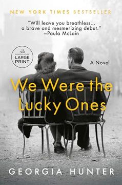 portada We Were the Lucky Ones: A Novel (in English)
