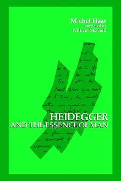 portada heidegger/essence of man (in English)