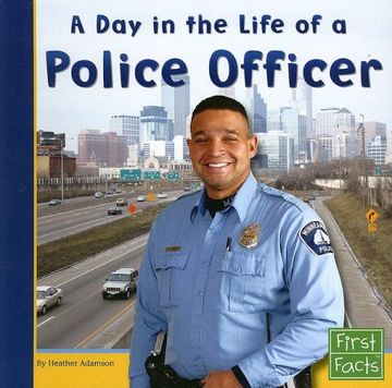 portada A day in the Life of a Police Officer 