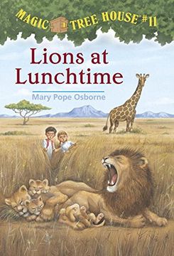 portada Lions at Lunchtime (The Magic Tree House) (in English)