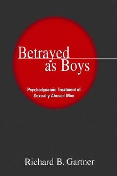 portada betrayed as boys