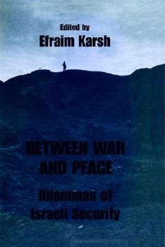 portada between war and peace (en Inglés)