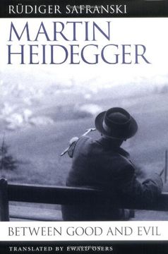 portada Martin Heidegger: Between Good and Evil (in English)