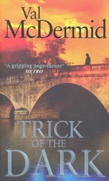 portada trick of the dark (en Inglés)