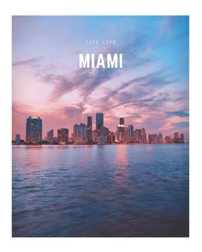 portada Miami: A Decorative Book │ Perfect for Stacking on Coffee Tables & Bookshelves │ Customized Interior Design & Hom (en Inglés)