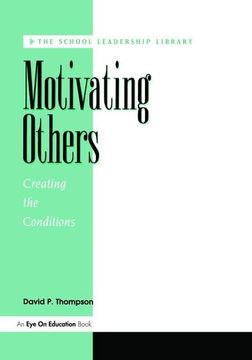 portada Motivating Others (en Inglés)