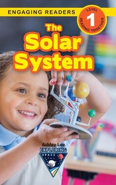 portada The Solar System: Exploring Space (Engaging Readers, Level 1) (en Inglés)