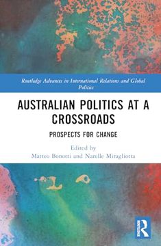 portada Australian Politics at a Crossroads (en Inglés)
